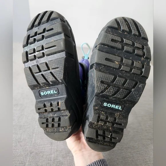 Sorel Kids Flurry Boots sz 2 - Picture 8 of 8